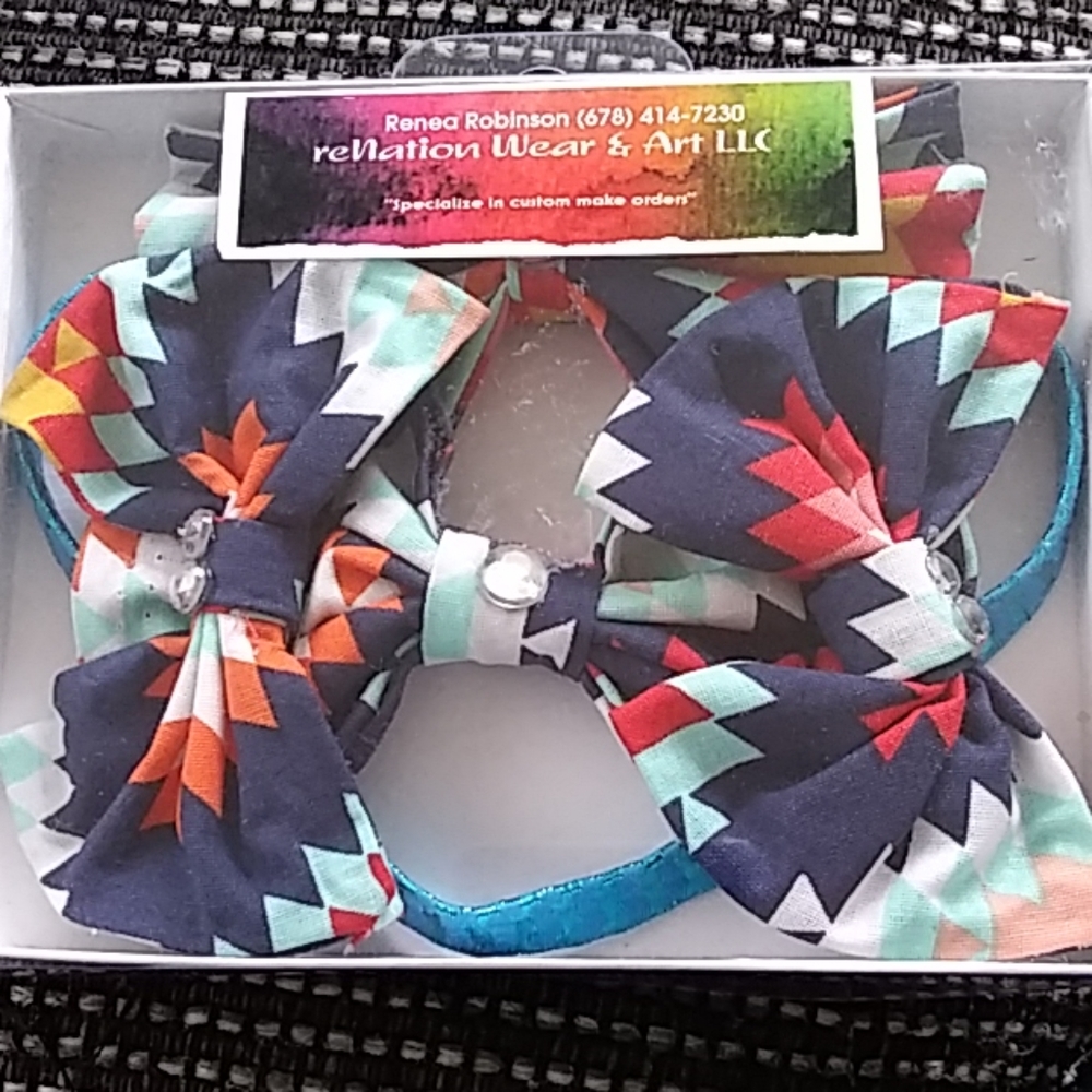 Hand made, 4 piece hair bow set